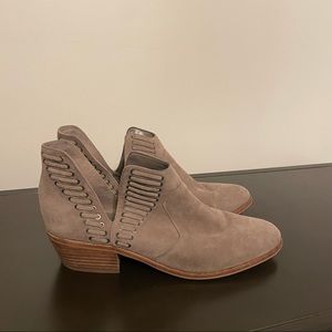vince camuto booties